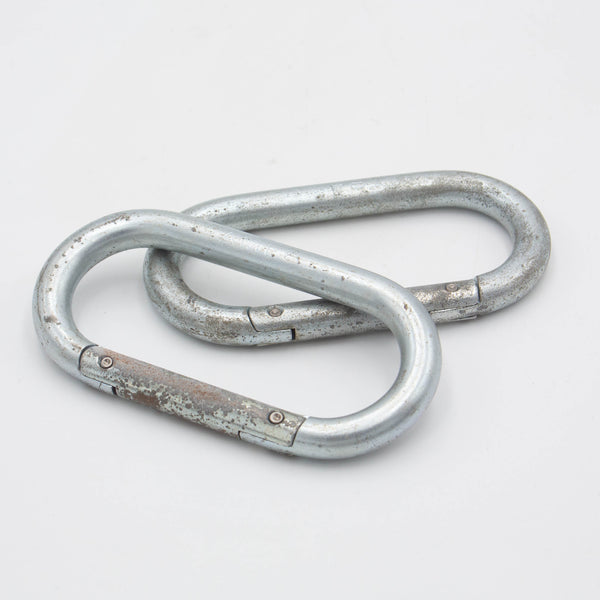 1981 US Military Oval Carabiner