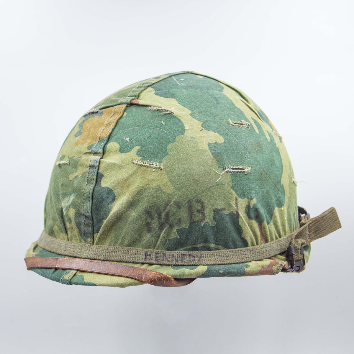 ベトナム　カウベル 60s Vietnam War US Navy Seabees MCB-16 M1 Helmet Set – Omega Militaria