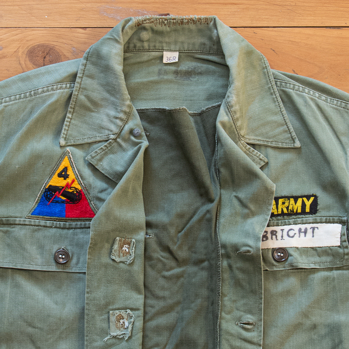 1940s Vintage 4th Armored Division 13-Star Button HBT Utility Shirt