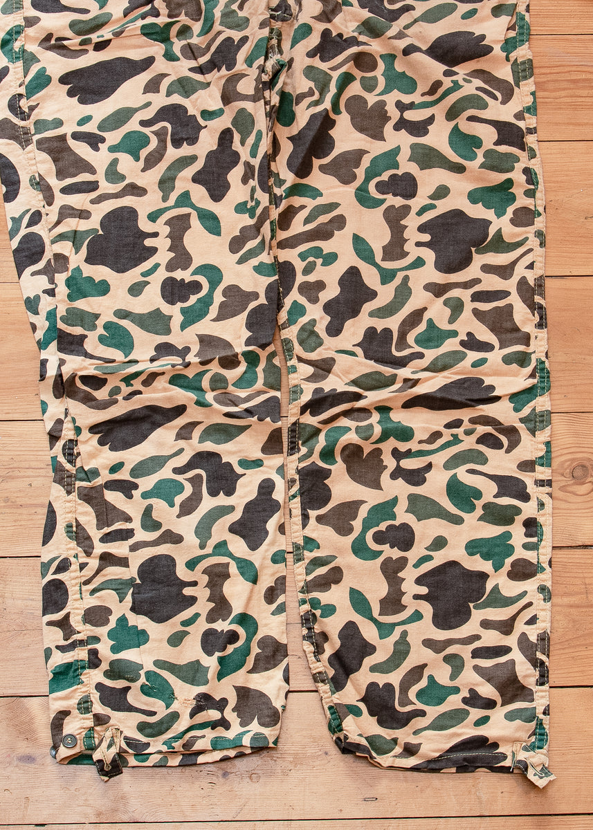 Vintage World Famous Duck Camo Hunting Coveralls One Piece Size Medium