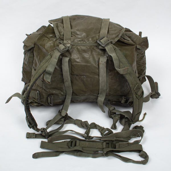 60s Vintage Canadian Army 64 Pattern Rucksack – Omega Militaria