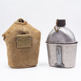1943 - 1944 WW2 US Military 1 Qt Canteen Set