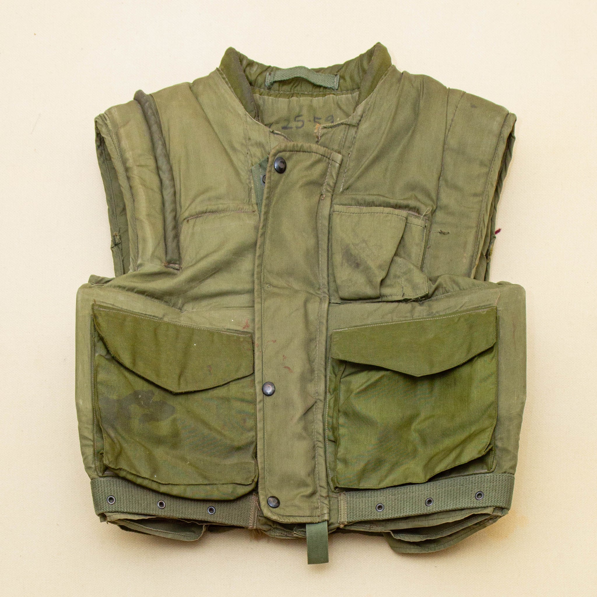 Veste rembourrée sans manches en cachemire et toile imperméable, gris Veste rembourrée sans manches en cachemire et toile imperméable, gris
