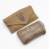 40s WW2 US Army First Aid Carlisle Dressing & Pouch