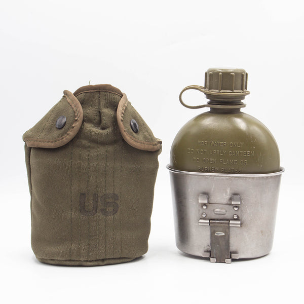 1966 Vietnam War 1 Qt. Plastic Canteen, Cup & NOS Cover Set