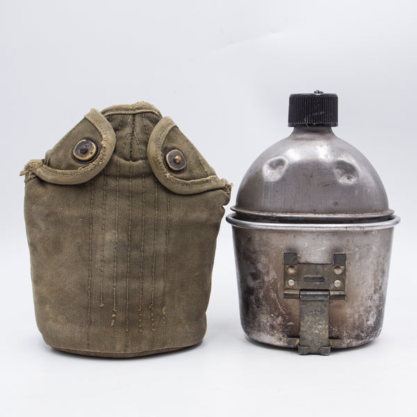 1945 WW2 US Military 1 Qt Canteen Set