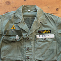 1940s Vintage 4th Armored Division 13-Star Button HBT Utility Shirt - Medium